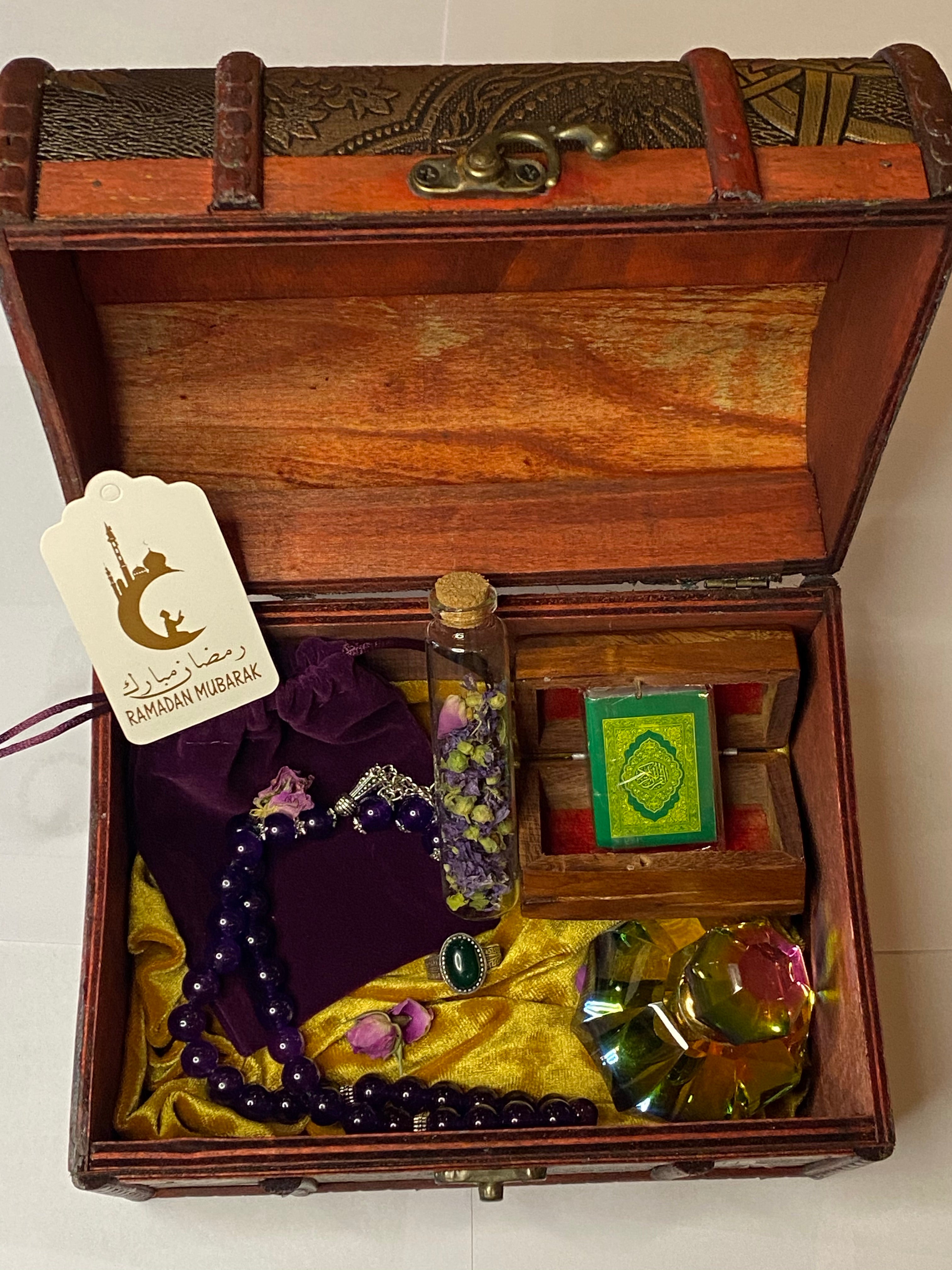 Ramadan classic gift package with natural stones