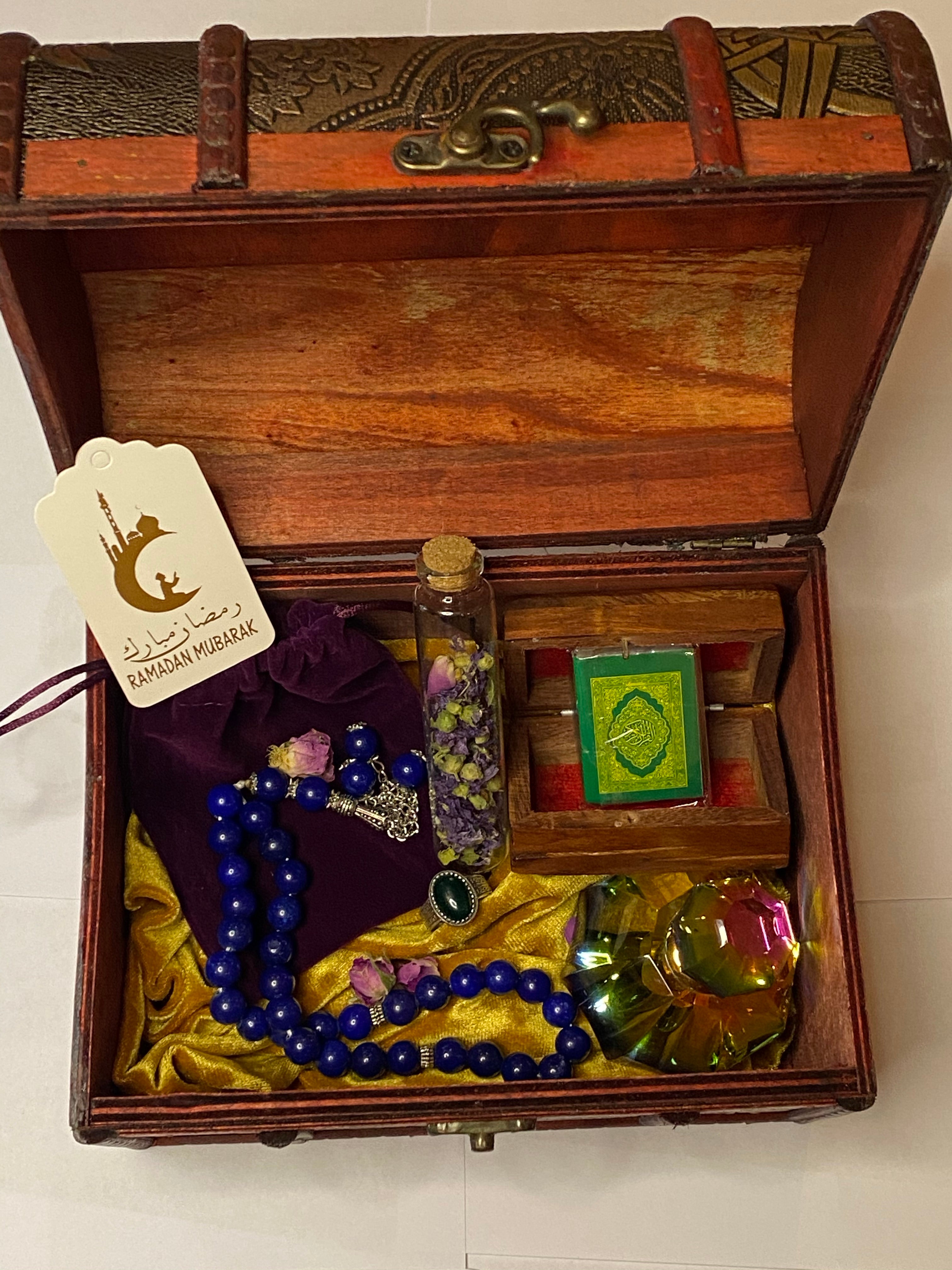 Ramadan classic gift package with natural stones