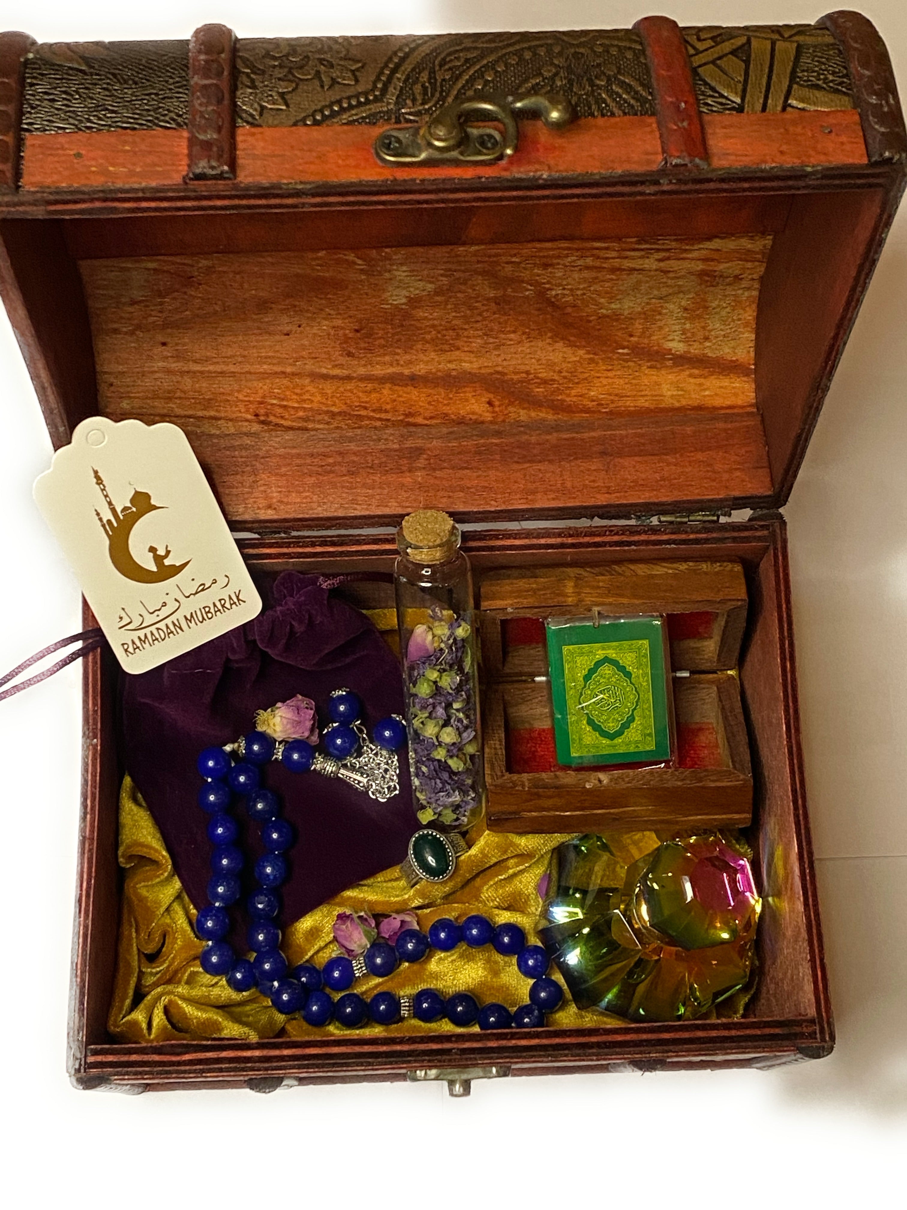 Ramadan classic gift package with natural stones